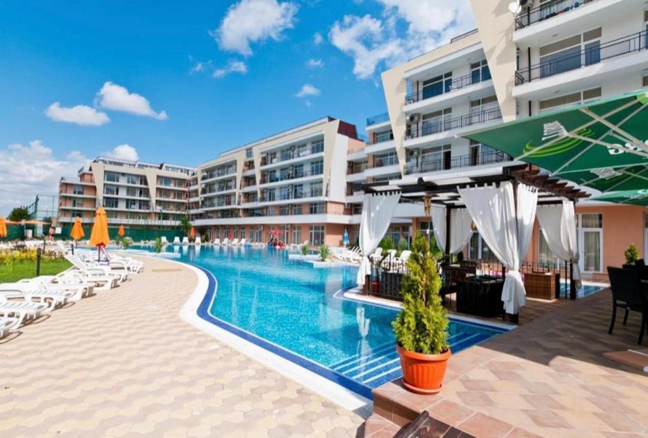 Holiday Apartments Grand Kamelia Napospart Kültér fotó