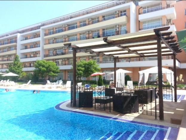 Holiday Apartments Grand Kamelia Napospart Kültér fotó