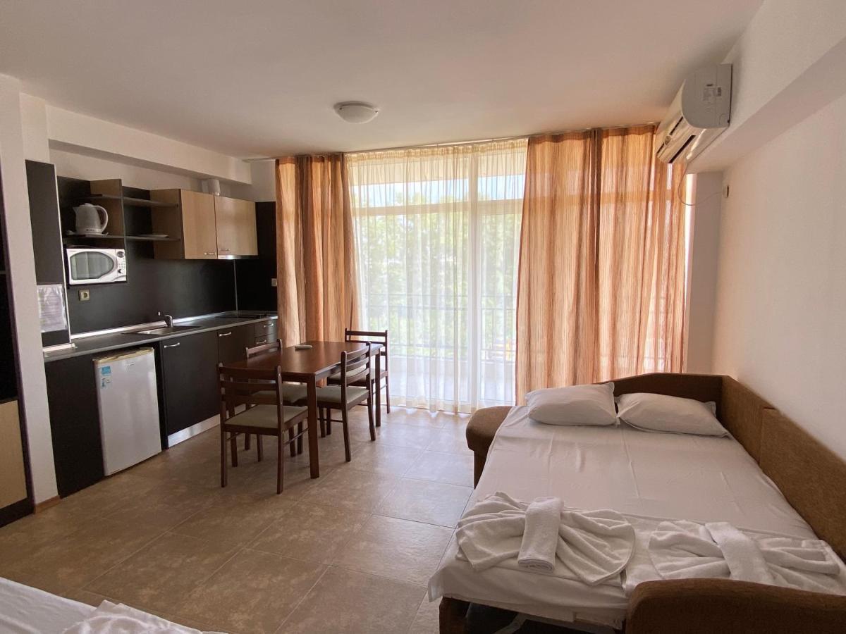 Holiday Apartments Grand Kamelia Napospart Kültér fotó