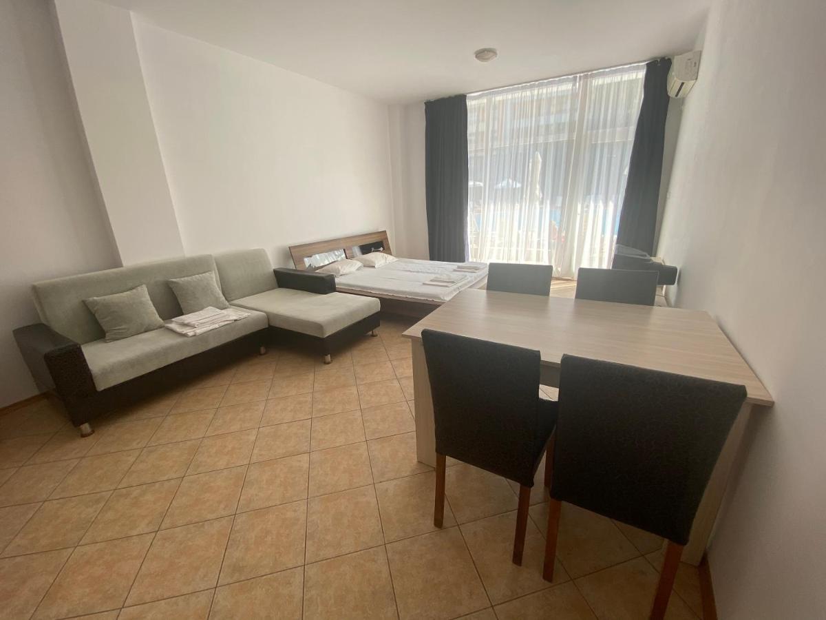 Holiday Apartments Grand Kamelia Napospart Kültér fotó