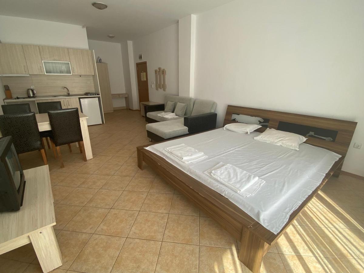 Holiday Apartments Grand Kamelia Napospart Kültér fotó