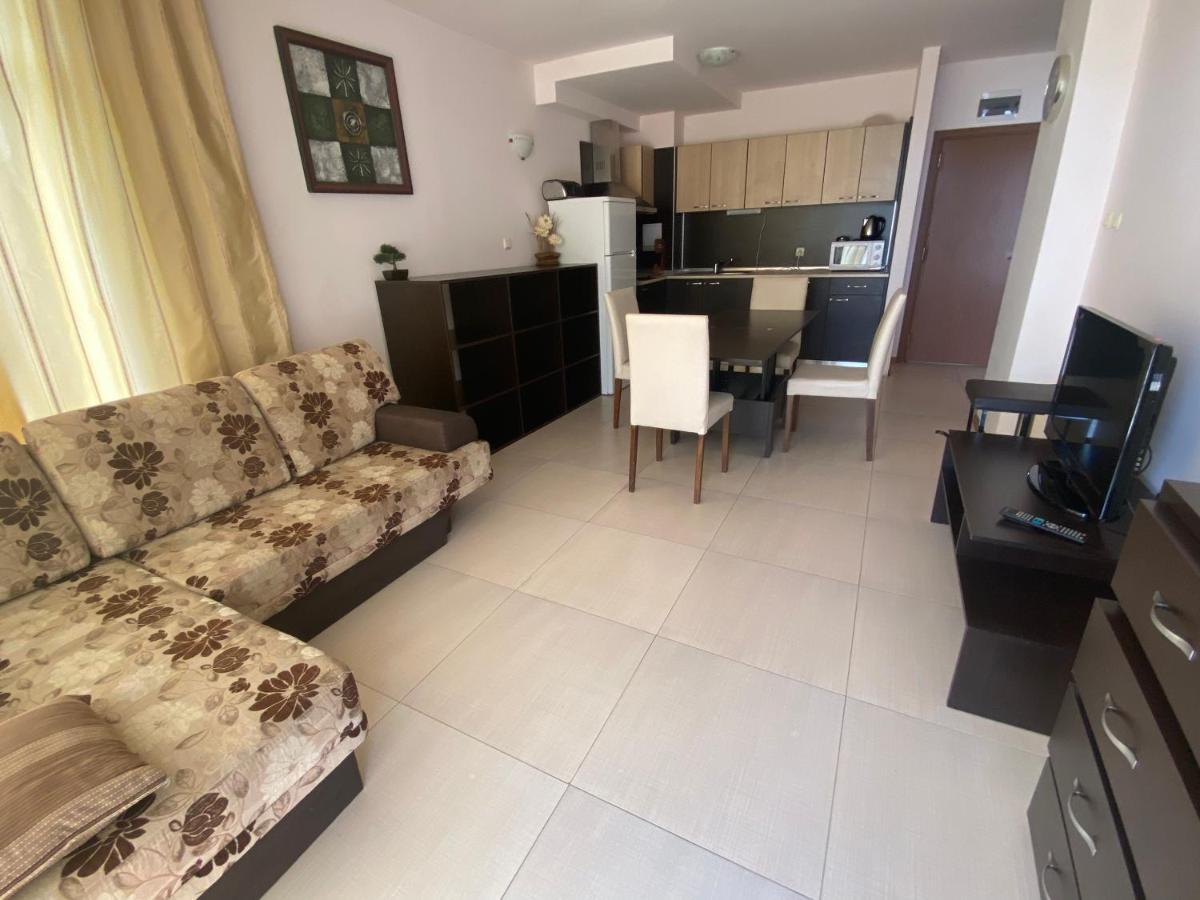 Holiday Apartments Grand Kamelia Napospart Kültér fotó